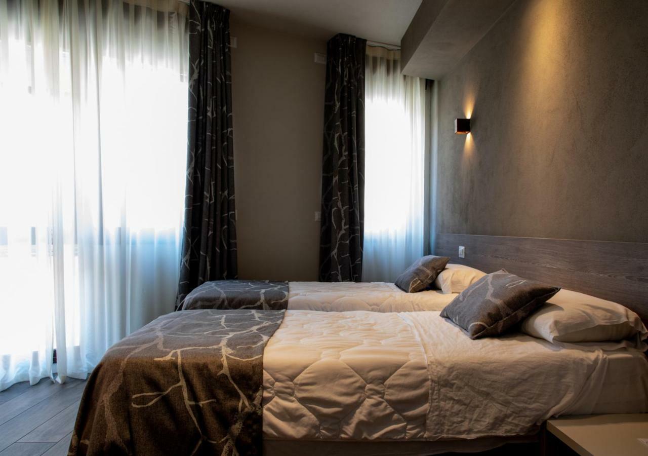 Astoria Living Apartments Bologna Buitenkant foto