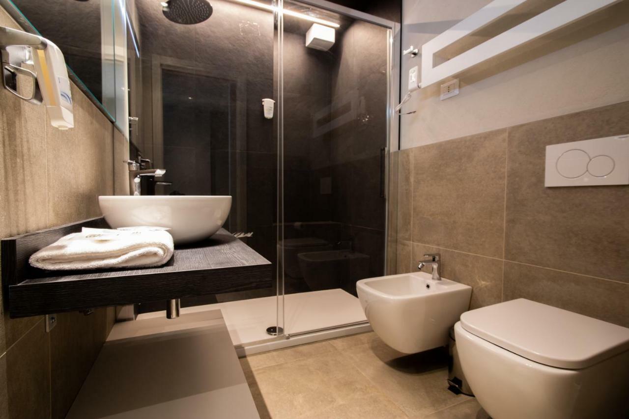 Astoria Living Apartments Bologna Buitenkant foto